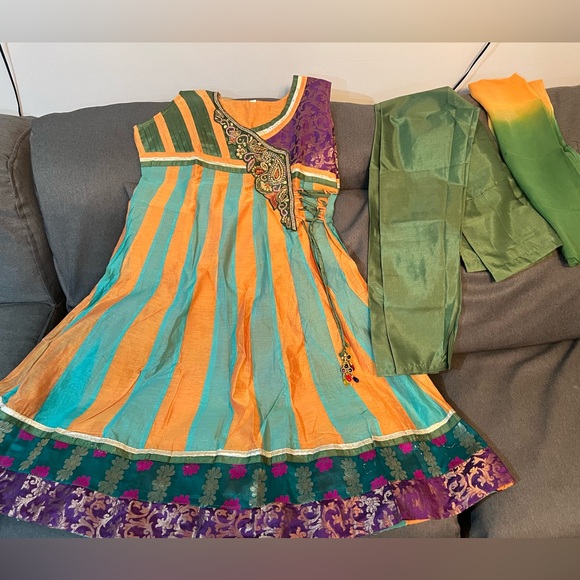 Colourful Indian Anarkali with Pants & Shawl - Size 34/36 - Picture 1 of 1